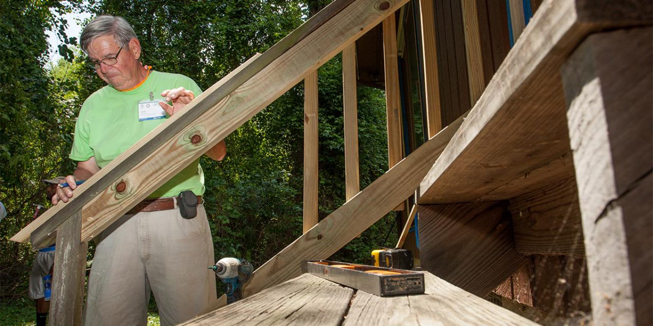 volunteer-steps-us-homepreservation